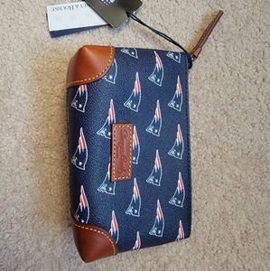 Dooney & Bourke Brand New Patriots Leather Cosmetic Bag